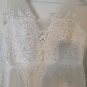 Wedding dress